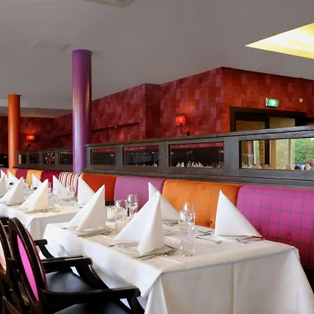 Der Valk Hilversum/ De Witte Bergen מלון