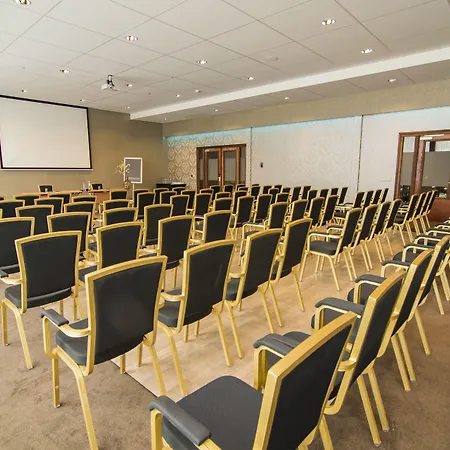 Hotel Der Valk Hilversum/ De Witte Bergen 4*