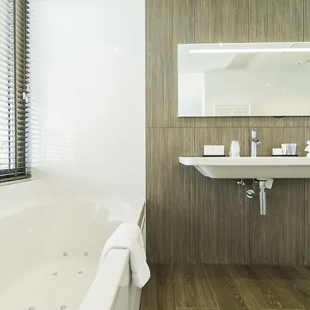 Hotel Der Valk Hilversum/ De Witte Bergen 4*