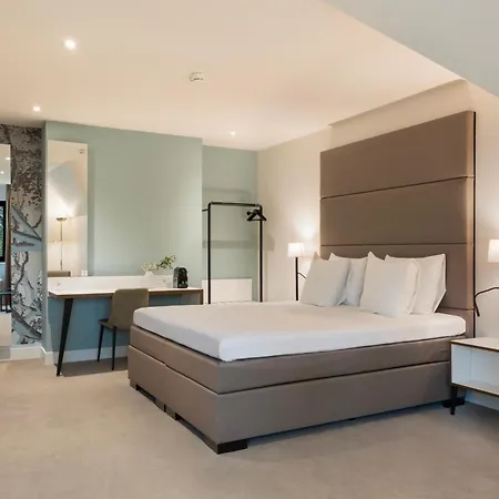 Der Valk Hilversum/ De Witte Bergen 호텔 4*