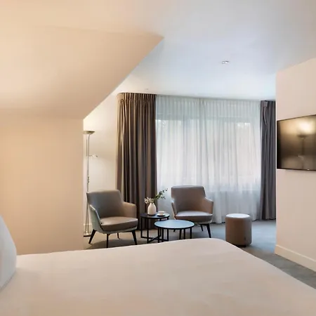 호텔 Der Valk Hilversum/ De Witte Bergen 4*