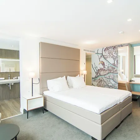 Der Valk Hilversum/ De Witte Bergen 4*