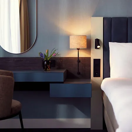 فندق Der Valk Hilversum/ De Witte Bergen 4*