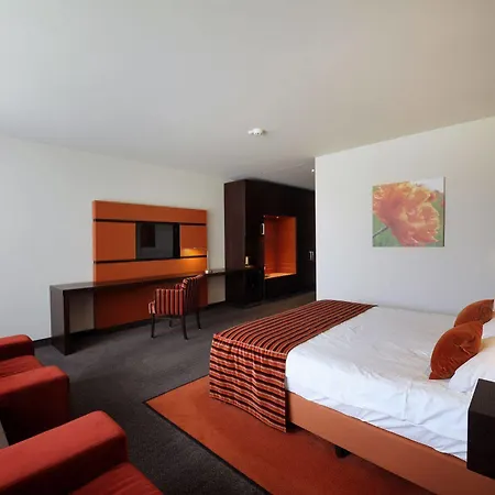 מלון Der Valk Hilversum/ De Witte Bergen 4*