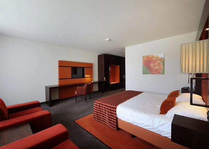 Hotel Der Valk Hilversum/ De Witte Bergen 4*