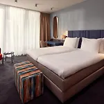 Der Valk Hilversum/ De Witte Bergen 호텔