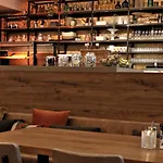 Der Valk Hilversum/ De Witte Bergen 힐베르쉼