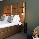 호텔 Der Valk Hilversum/ De Witte Bergen
