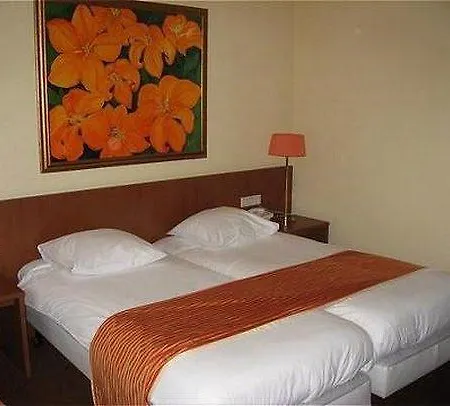 Der Valk Hilversum/ De Witte Bergen 4*